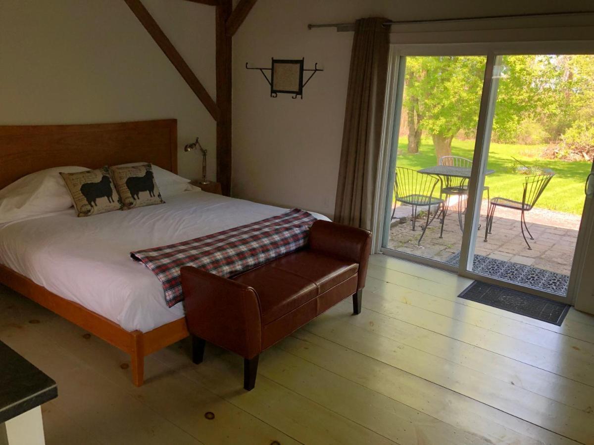 Shoreham Inn Bed & Breakfast Buitenkant foto