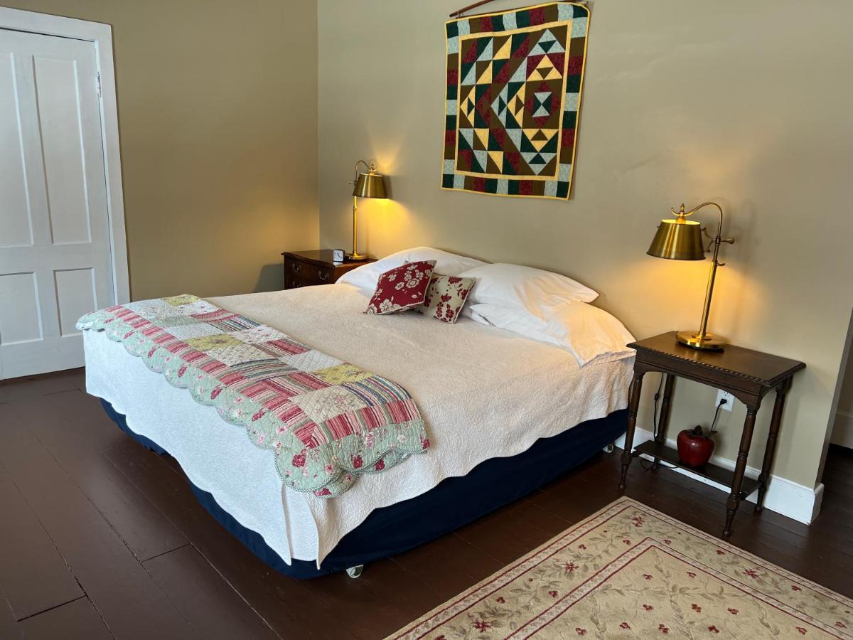 Shoreham Inn Bed & Breakfast Buitenkant foto