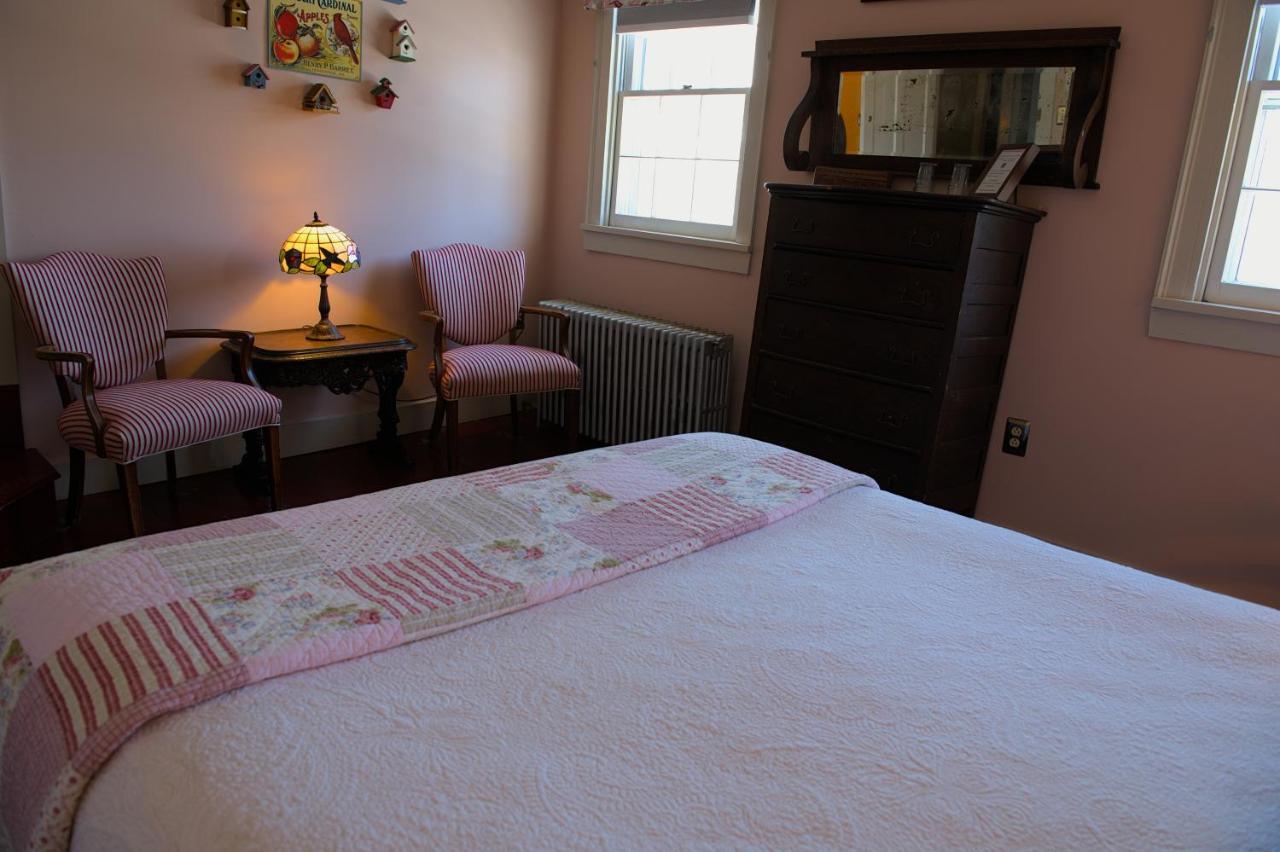 Shoreham Inn Bed & Breakfast Buitenkant foto