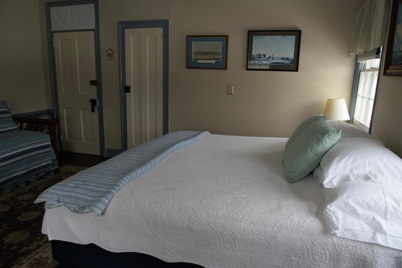 Shoreham Inn Bed & Breakfast Buitenkant foto